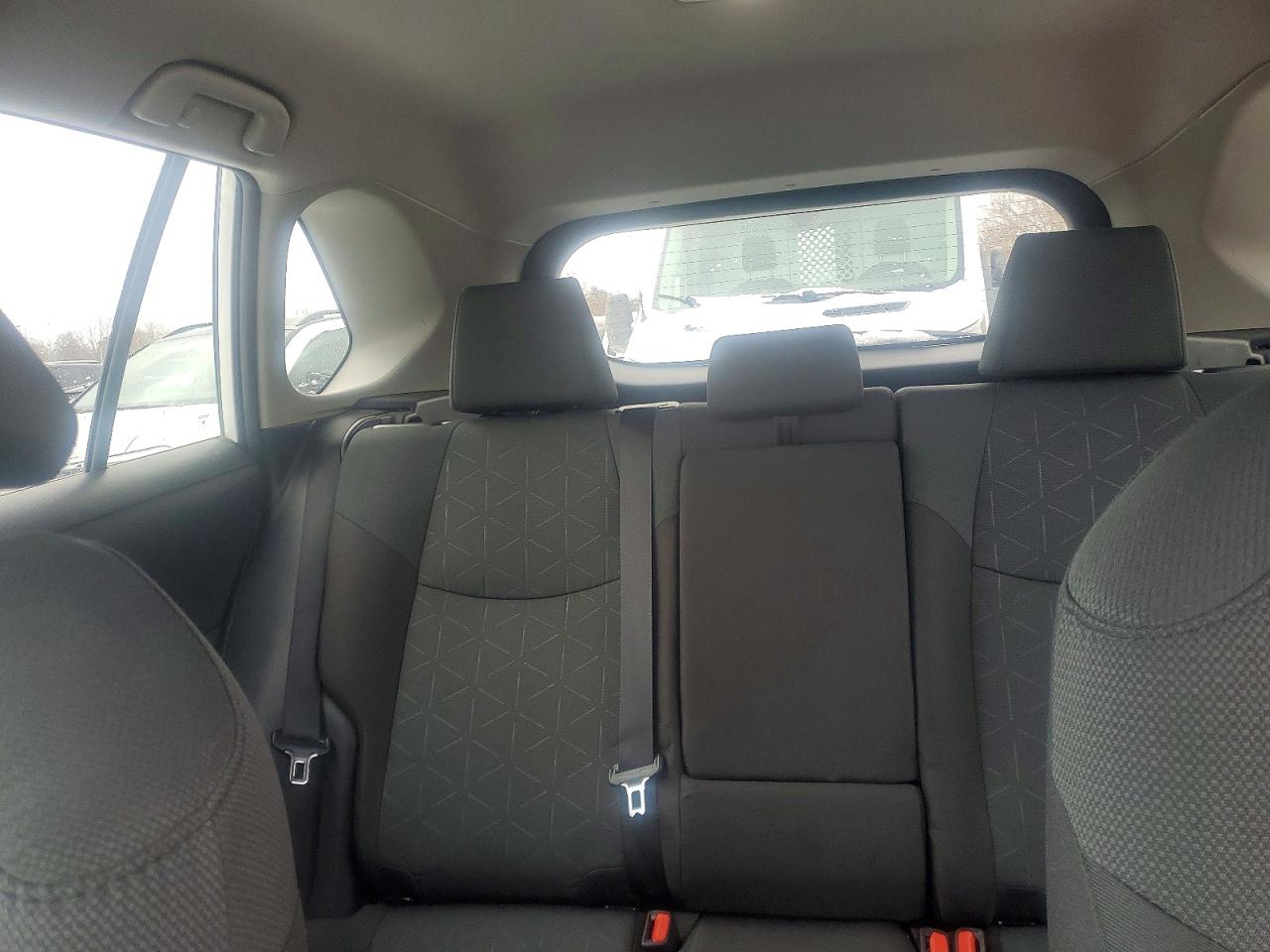 2024 TOYOTA RAV4 LE photo 10