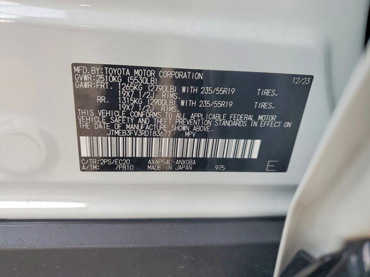 2024 TOYOTA RAV4 PRIME XSE photo 13