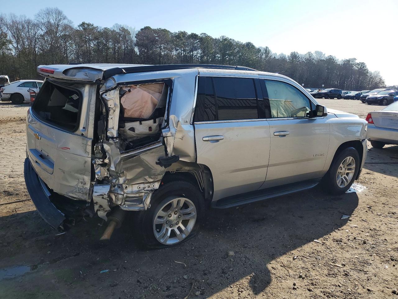 2016 CHEVROLET TAHOE K1500 LS photo 3