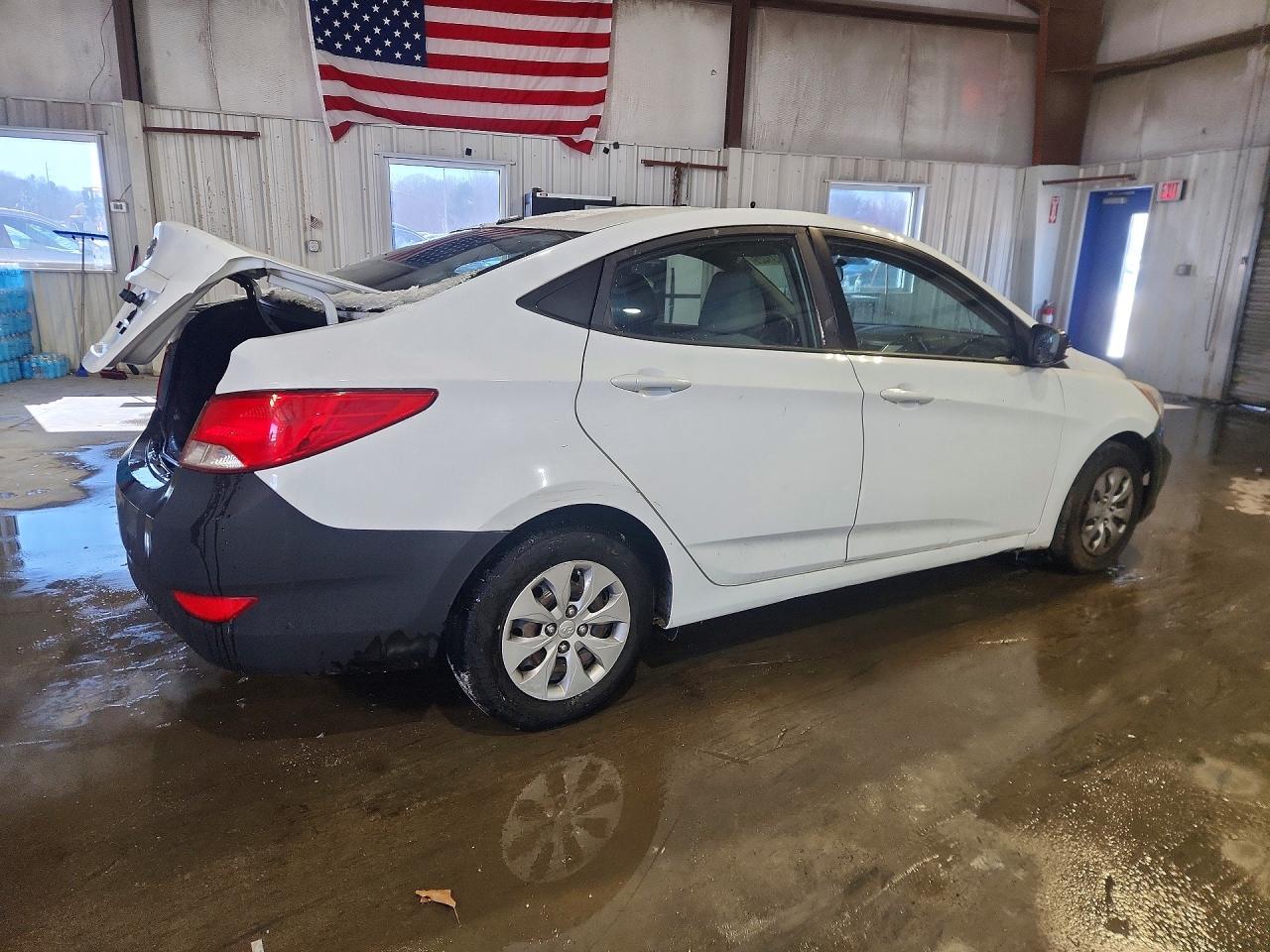 2016 HYUNDAI ACCENT SE photo 5