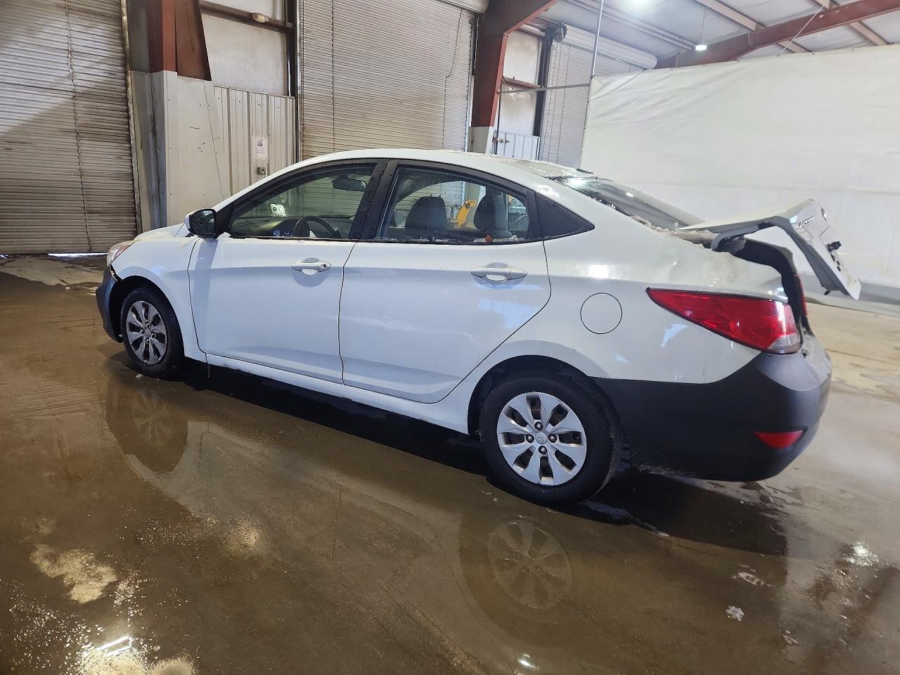 2016 HYUNDAI ACCENT SE photo 3