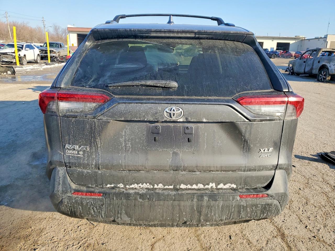 2025 TOYOTA RAV4 XLE photo 6