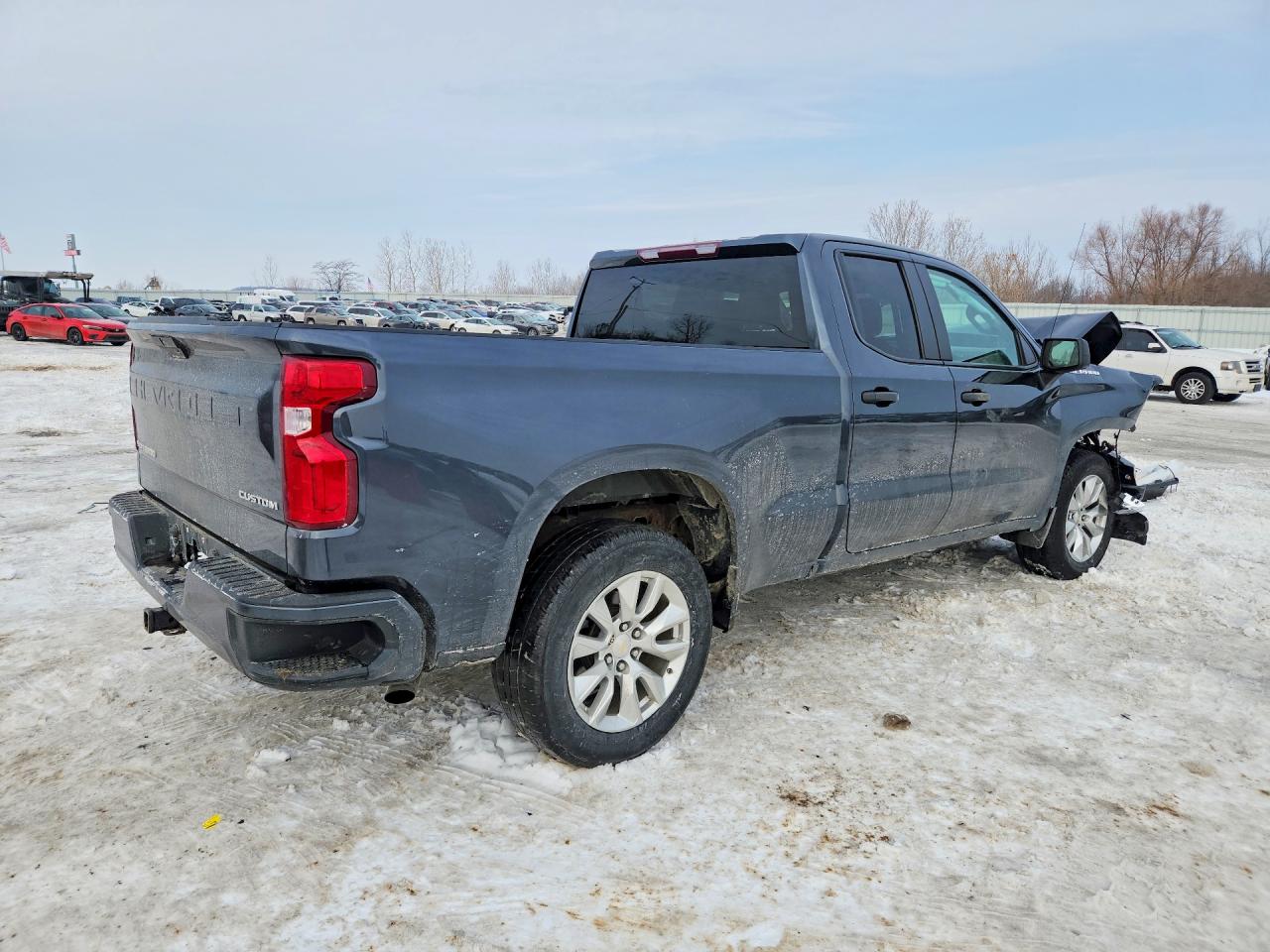 2021 CHEVROLET SILVERADO K1500 CUSTOM photo 3