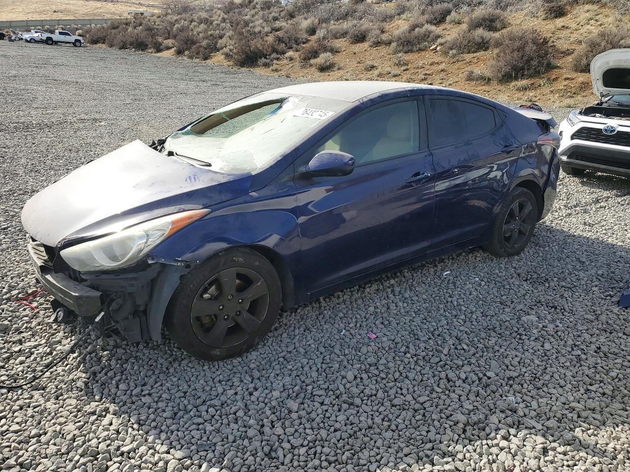 2013 HYUNDAI ELANTRA