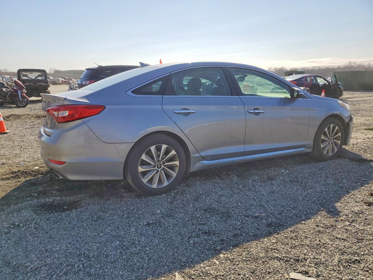 2017 HYUNDAI SONATA SPORT photo 3