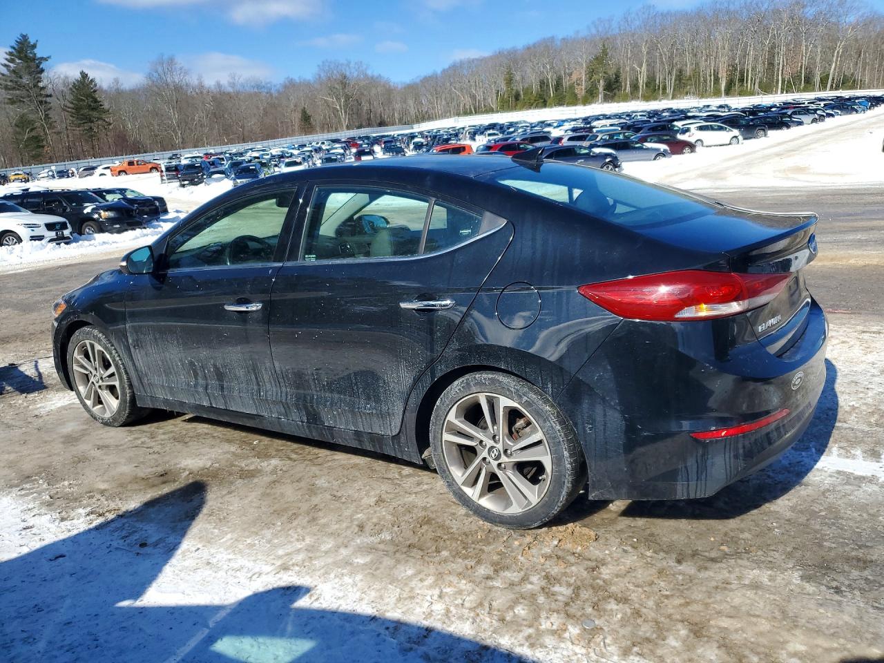 2017 HYUNDAI ELANTRA SE photo 2