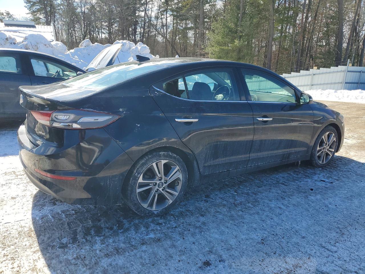 2017 HYUNDAI ELANTRA SE photo 3