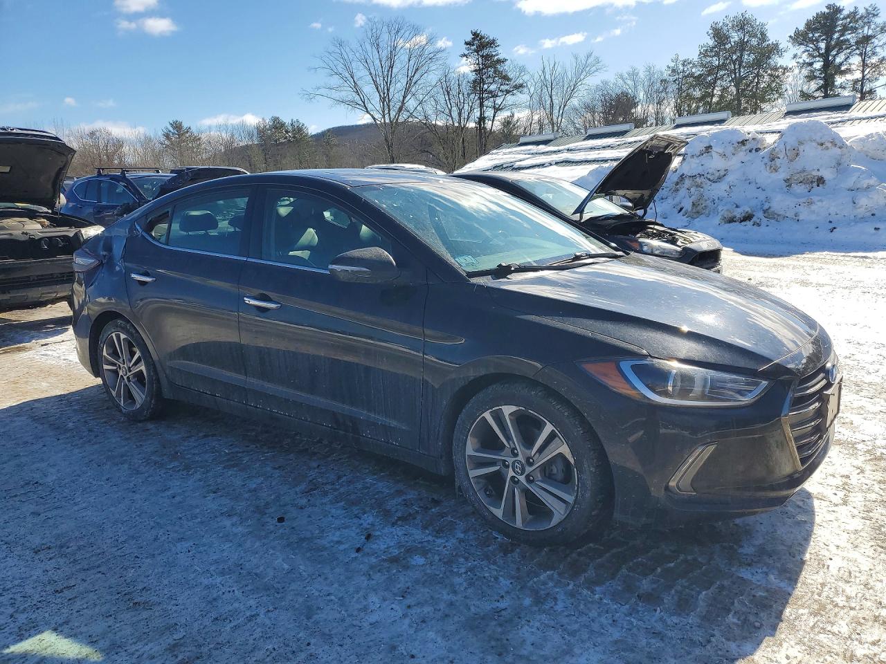 2017 HYUNDAI ELANTRA SE photo 4