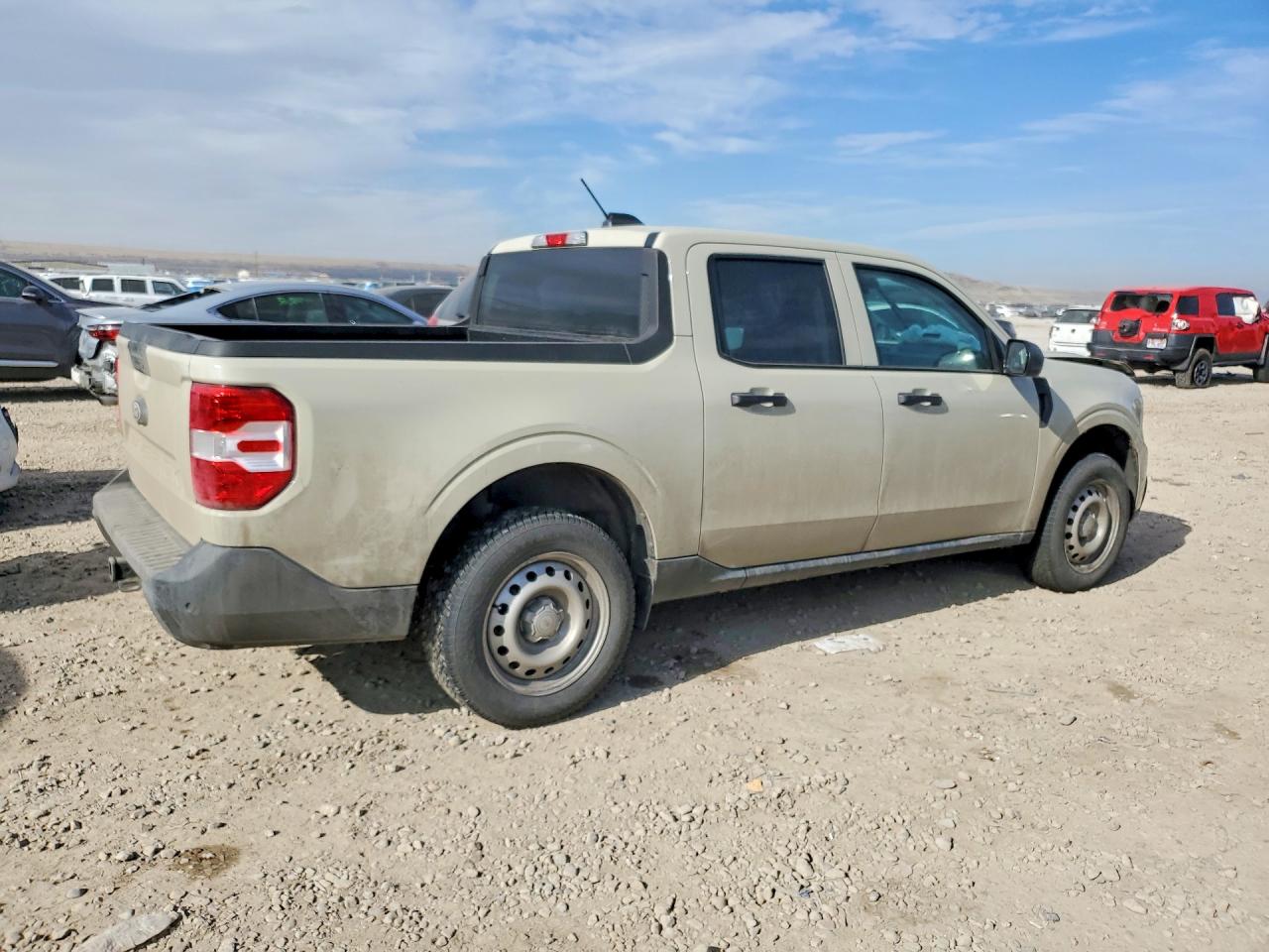 2025 FORD MAVERICK XL photo 3