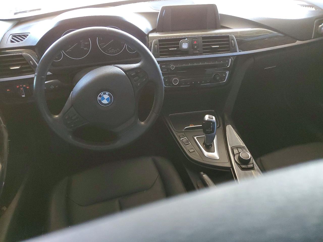 2016 BMW 320 I photo 8