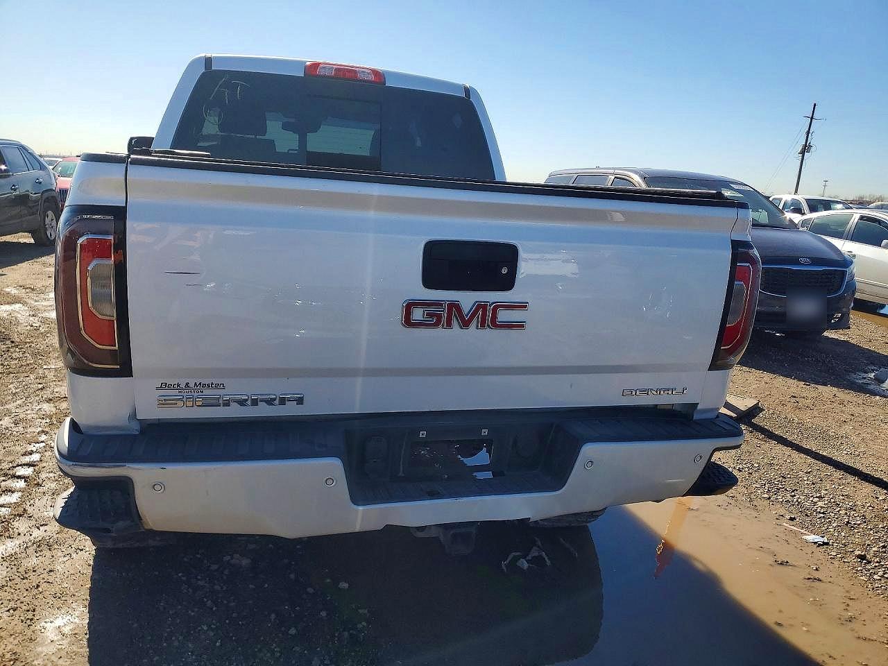 2017 GMC SIERRA C1500 DENALI photo 6
