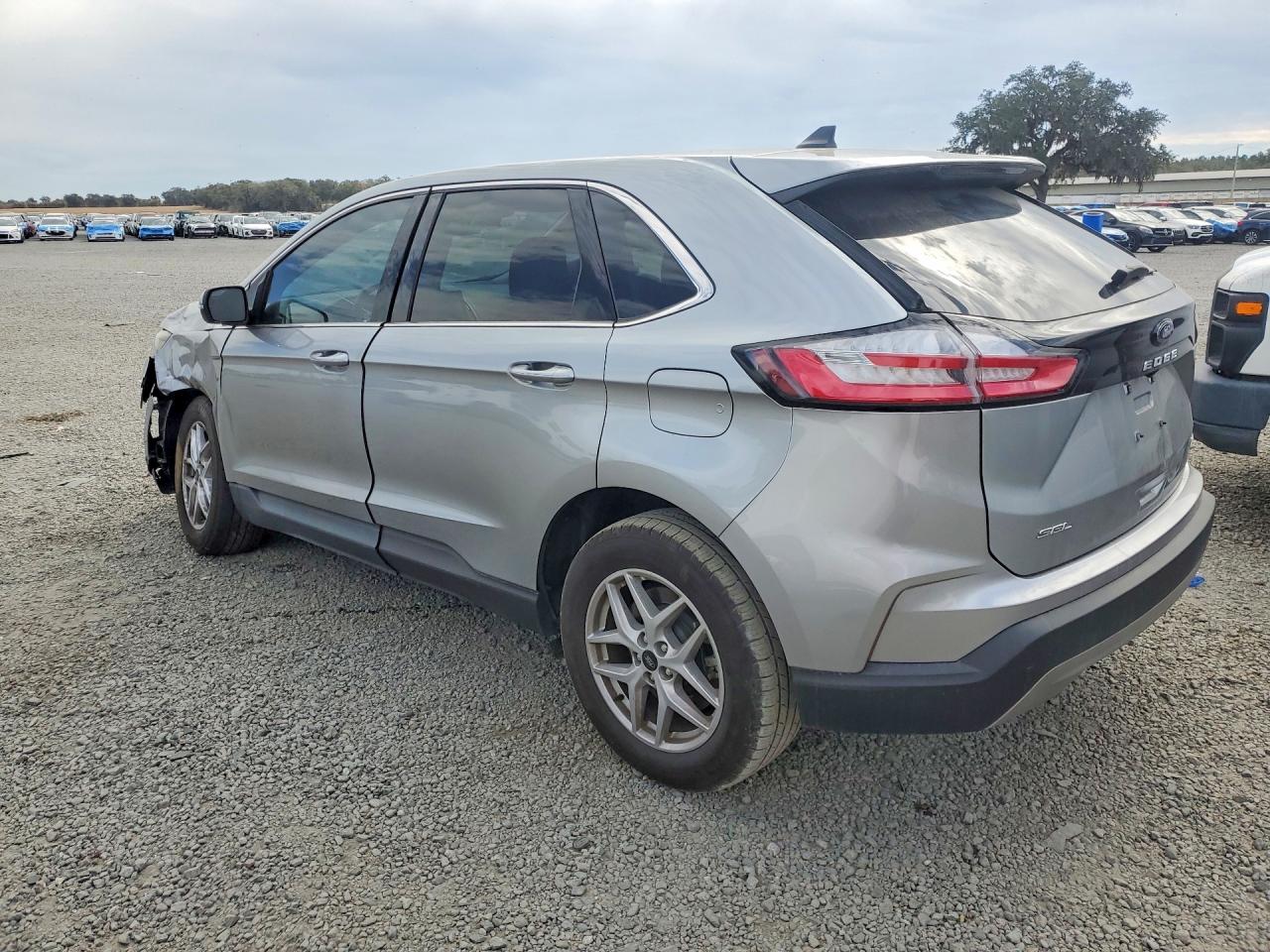 2024 FORD EDGE SEL photo 3