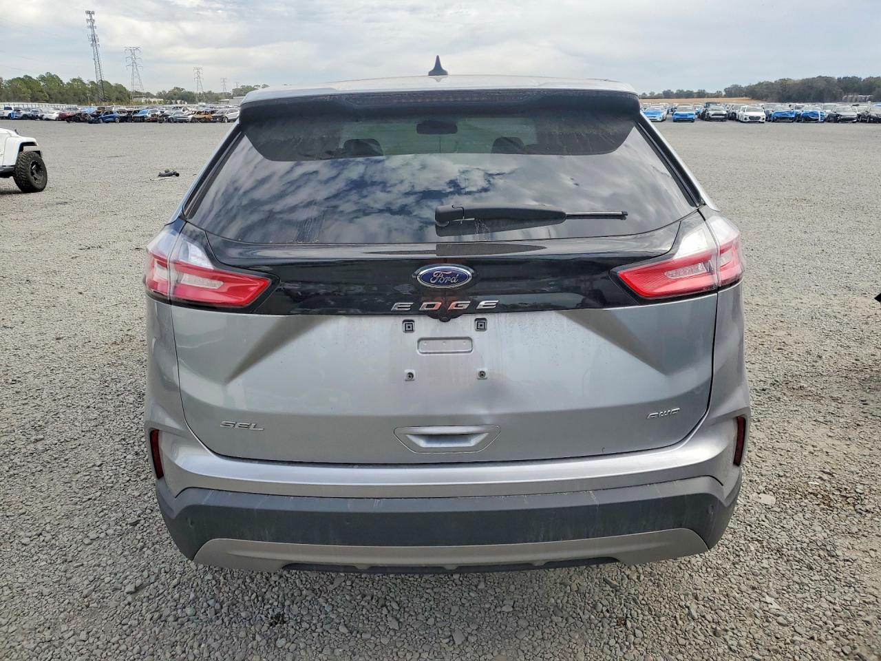 2024 FORD EDGE SEL photo 11