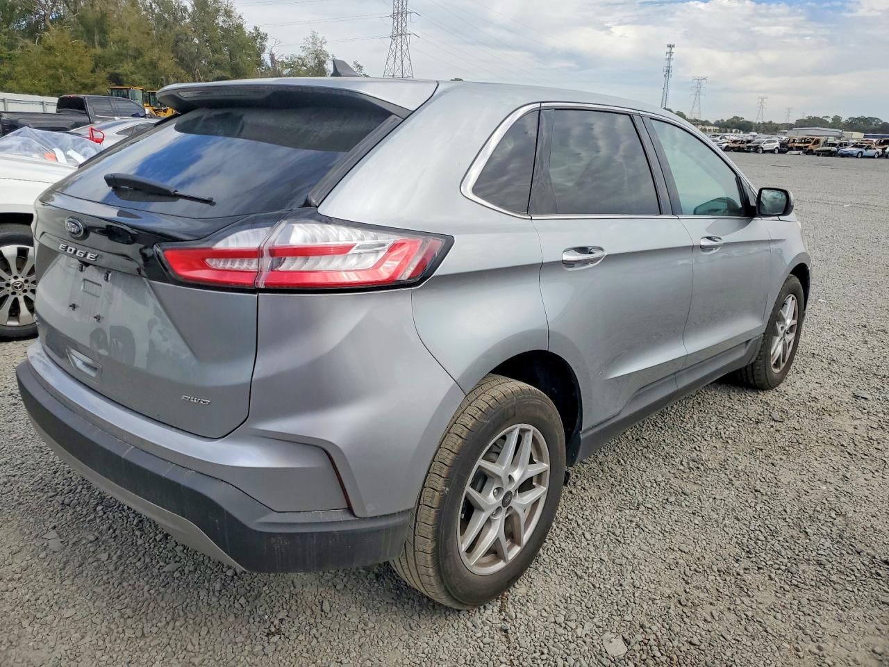 2024 FORD EDGE SEL photo 5