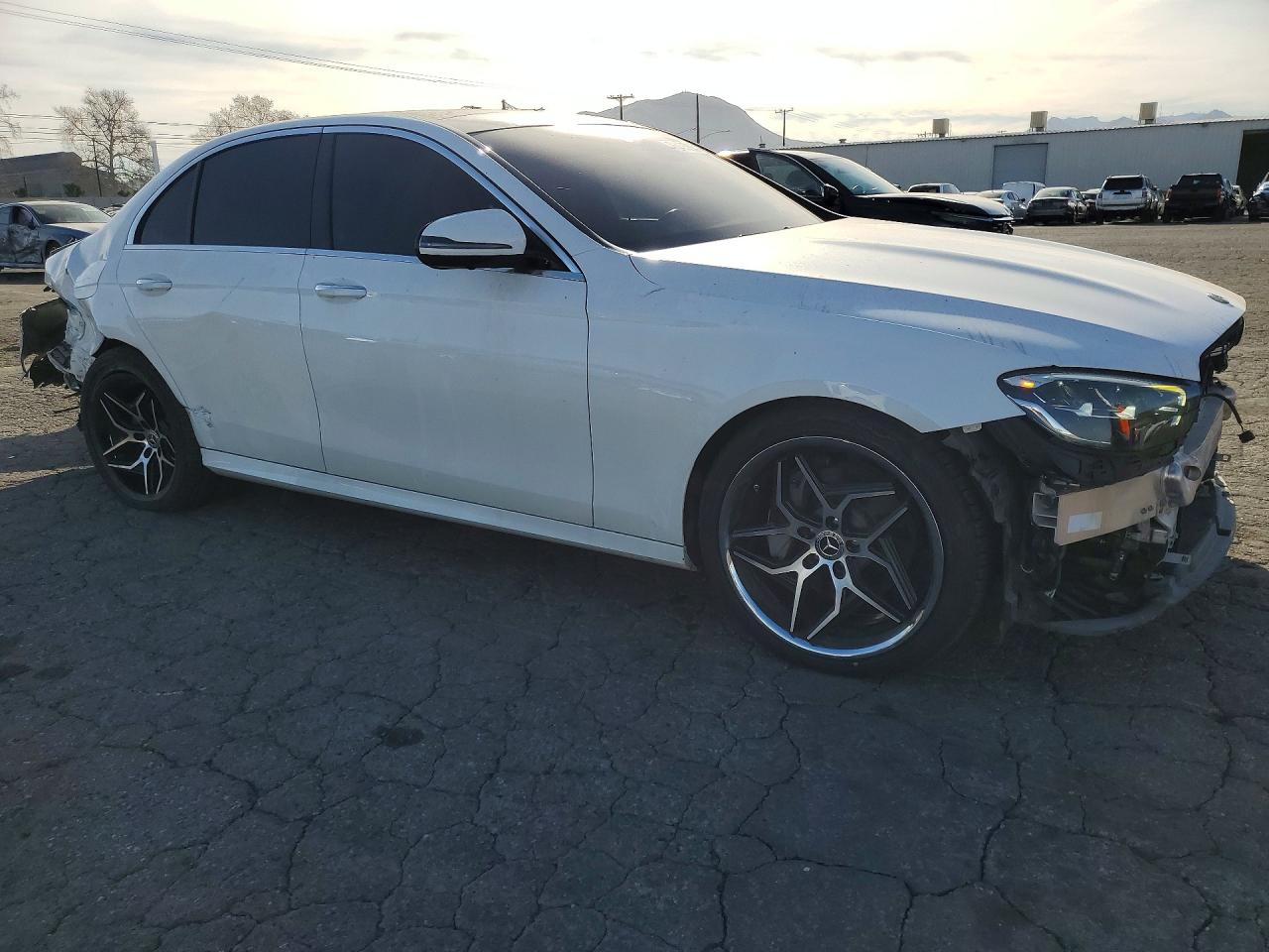 2022 MERCEDES-BENZ E 350 photo 4