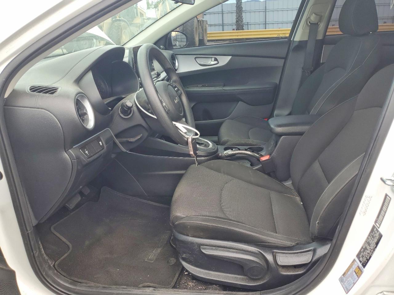 2024 KIA FORTE LXS photo 13