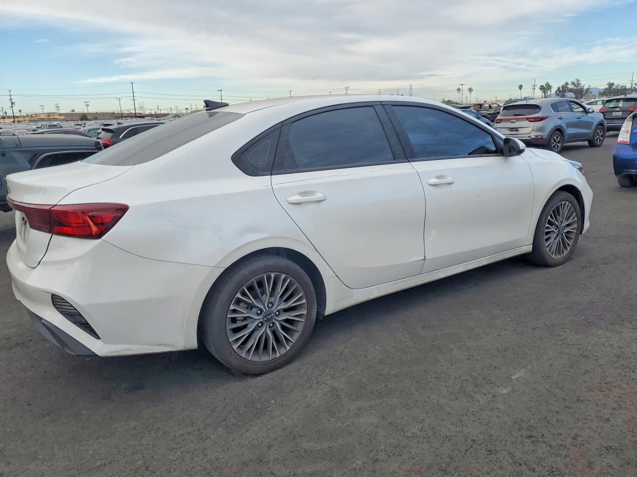 2024 KIA FORTE LXS photo 5