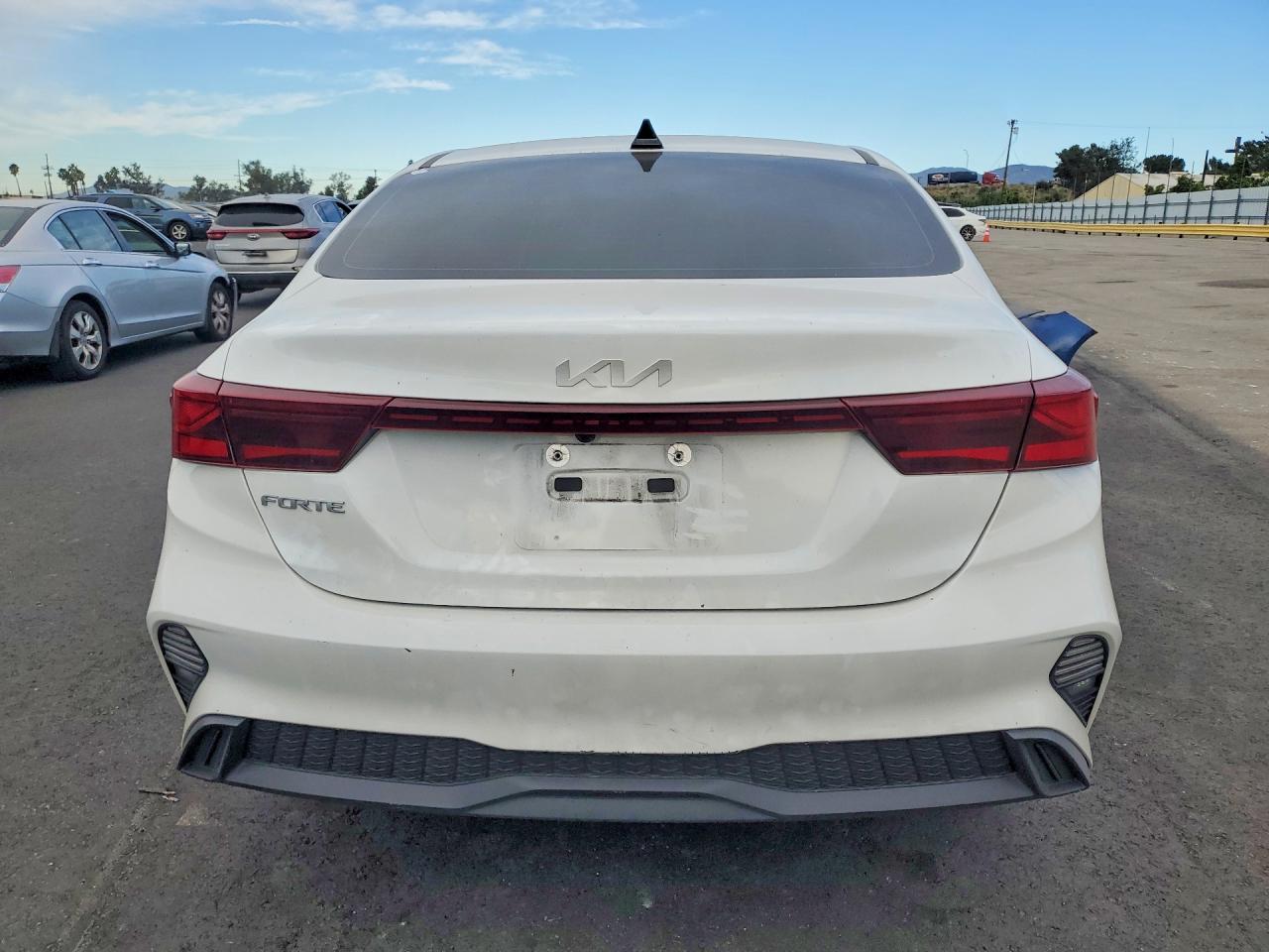 2024 KIA FORTE LXS photo 11