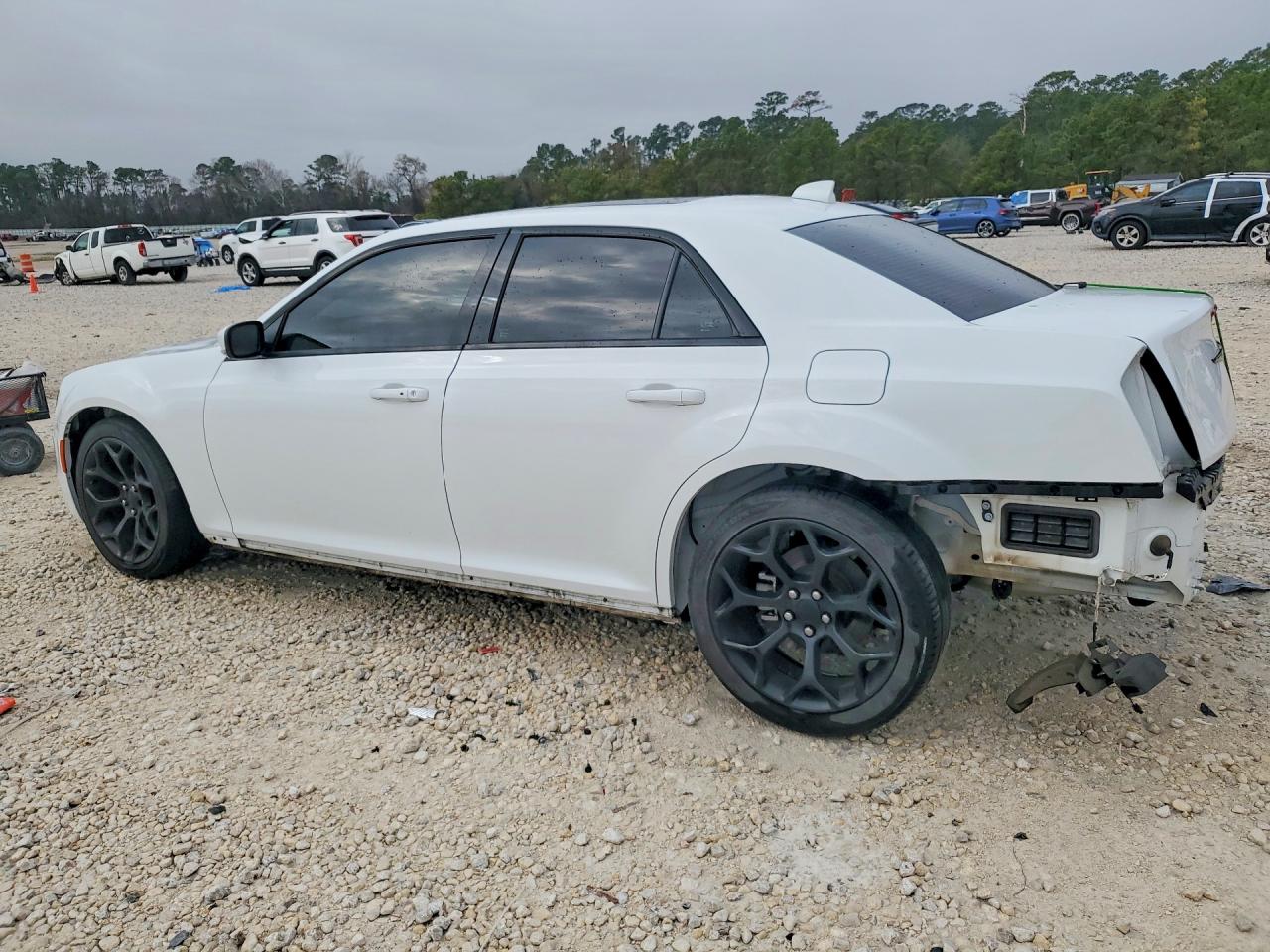 2021 CHRYSLER 300 S photo 2