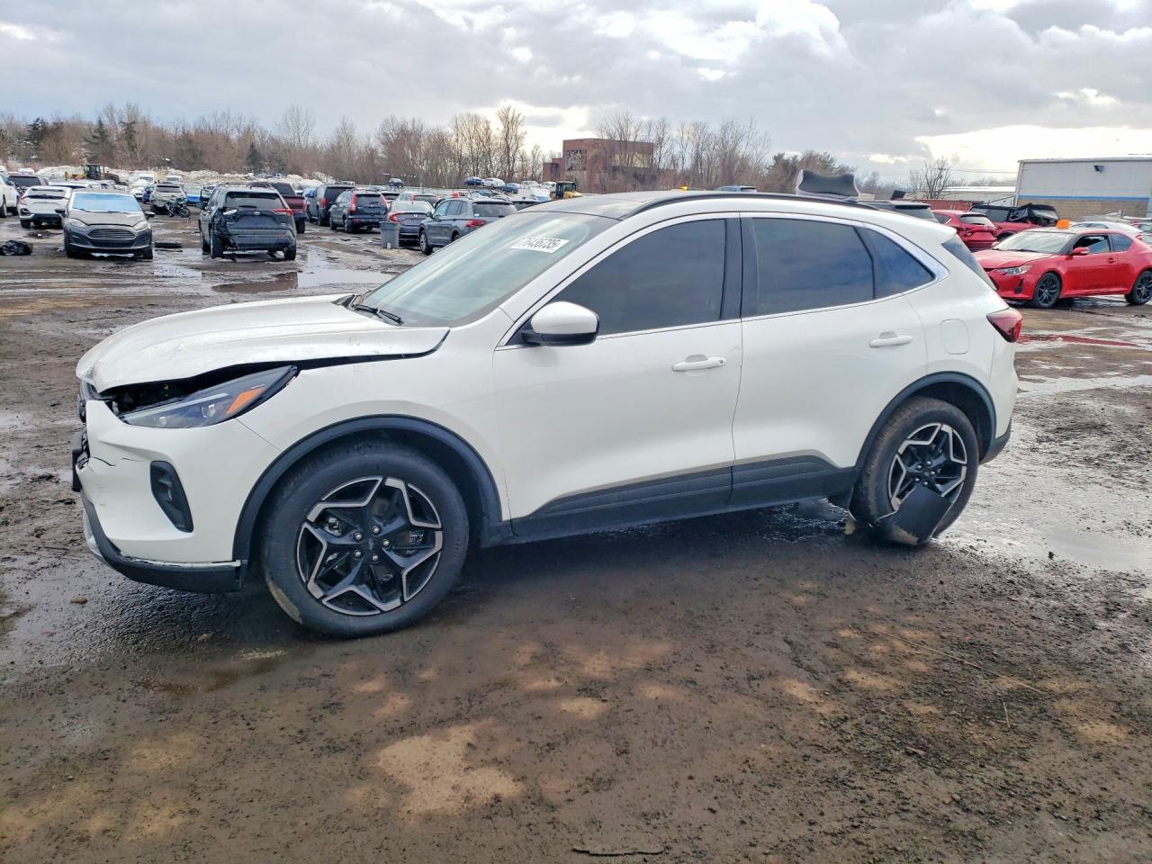 2025 FORD ESCAPE