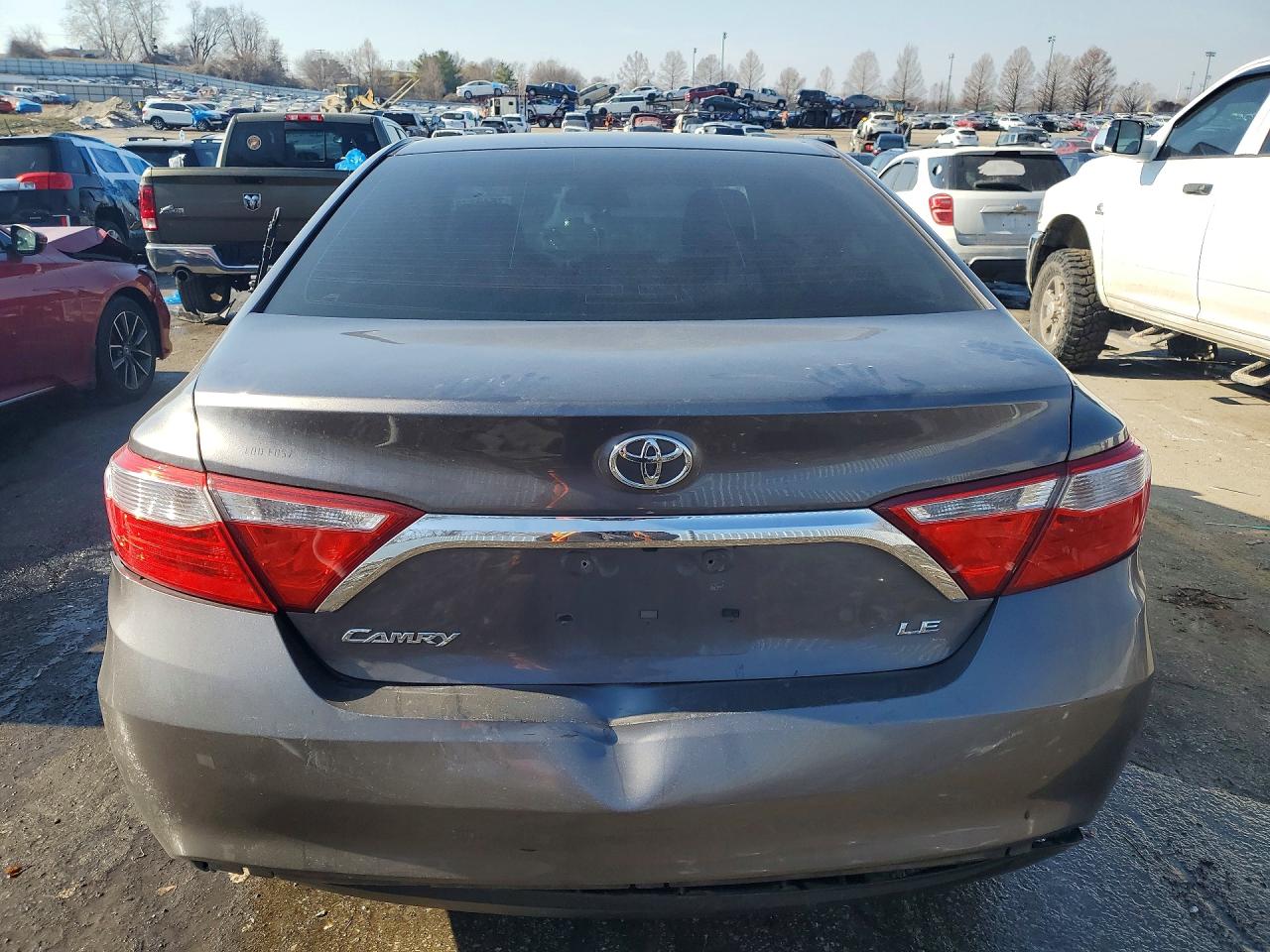 2015 TOYOTA CAMRY LE photo 6