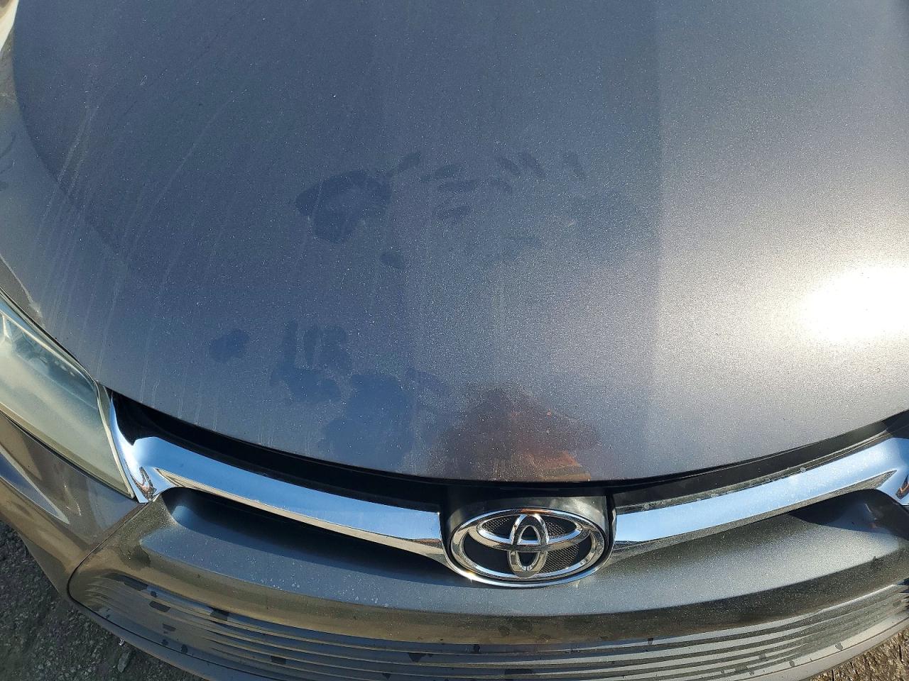 2015 TOYOTA CAMRY LE photo 11
