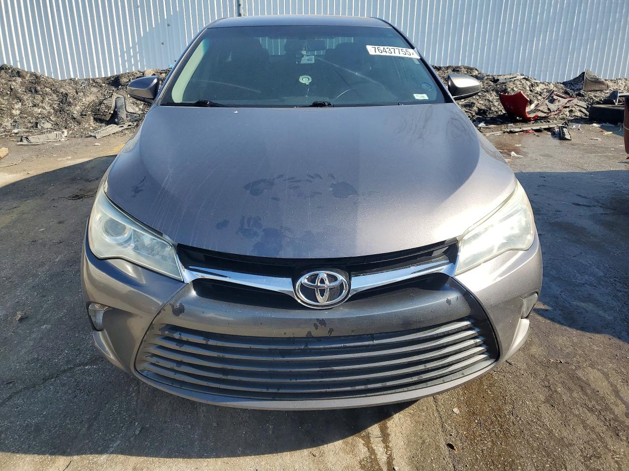 2015 TOYOTA CAMRY LE photo 5