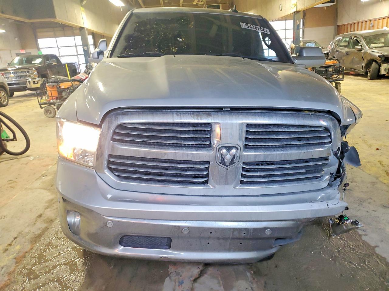 2017 RAM 1500 SLT photo 13