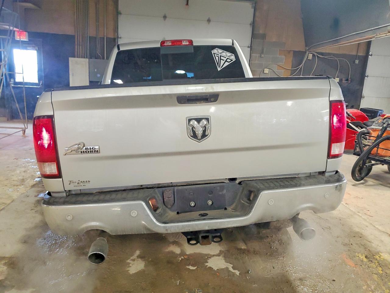 2017 RAM 1500 SLT photo 16
