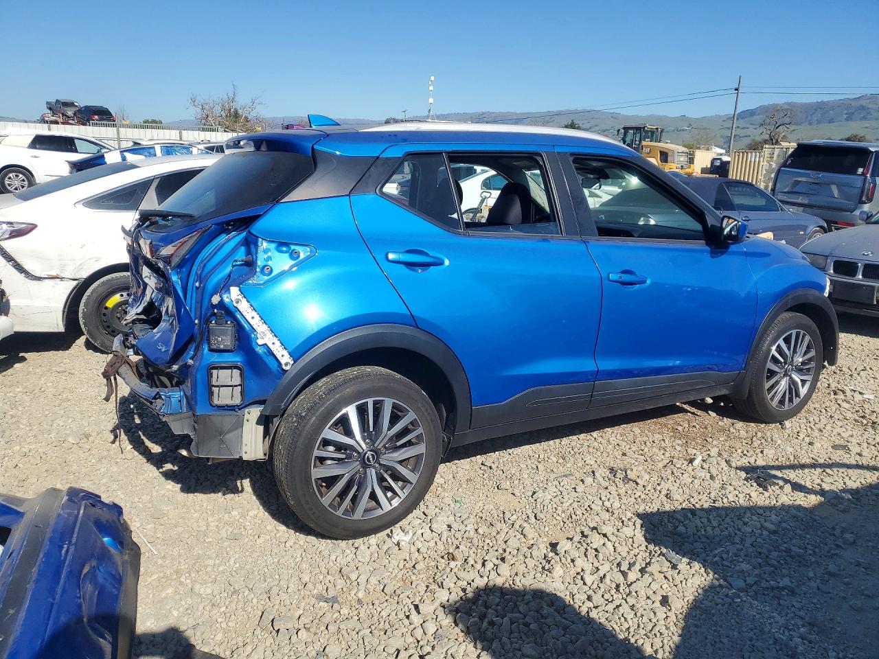 2023 NISSAN KICKS SV photo 3