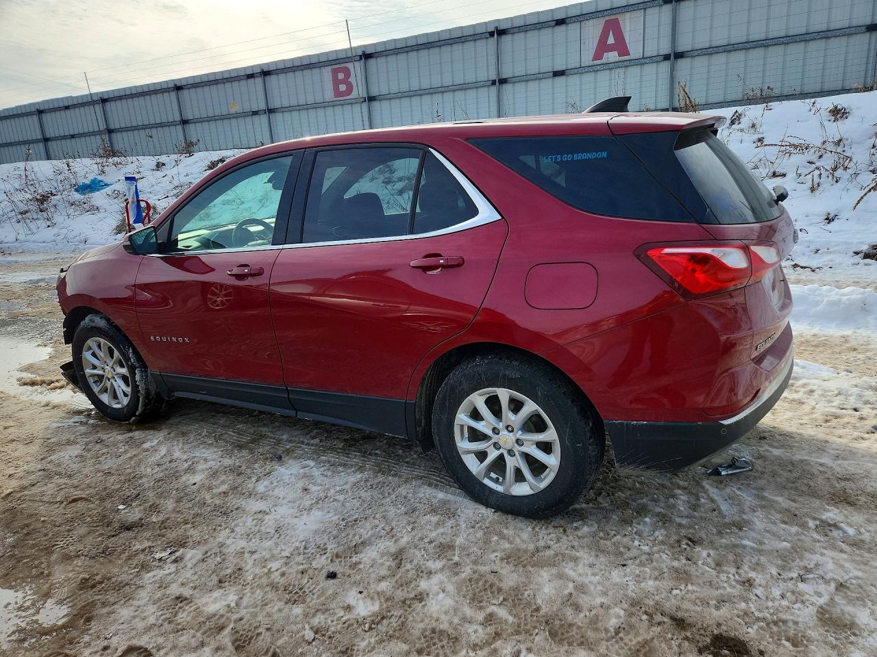 2019 CHEVROLET EQUINOX LT photo 2