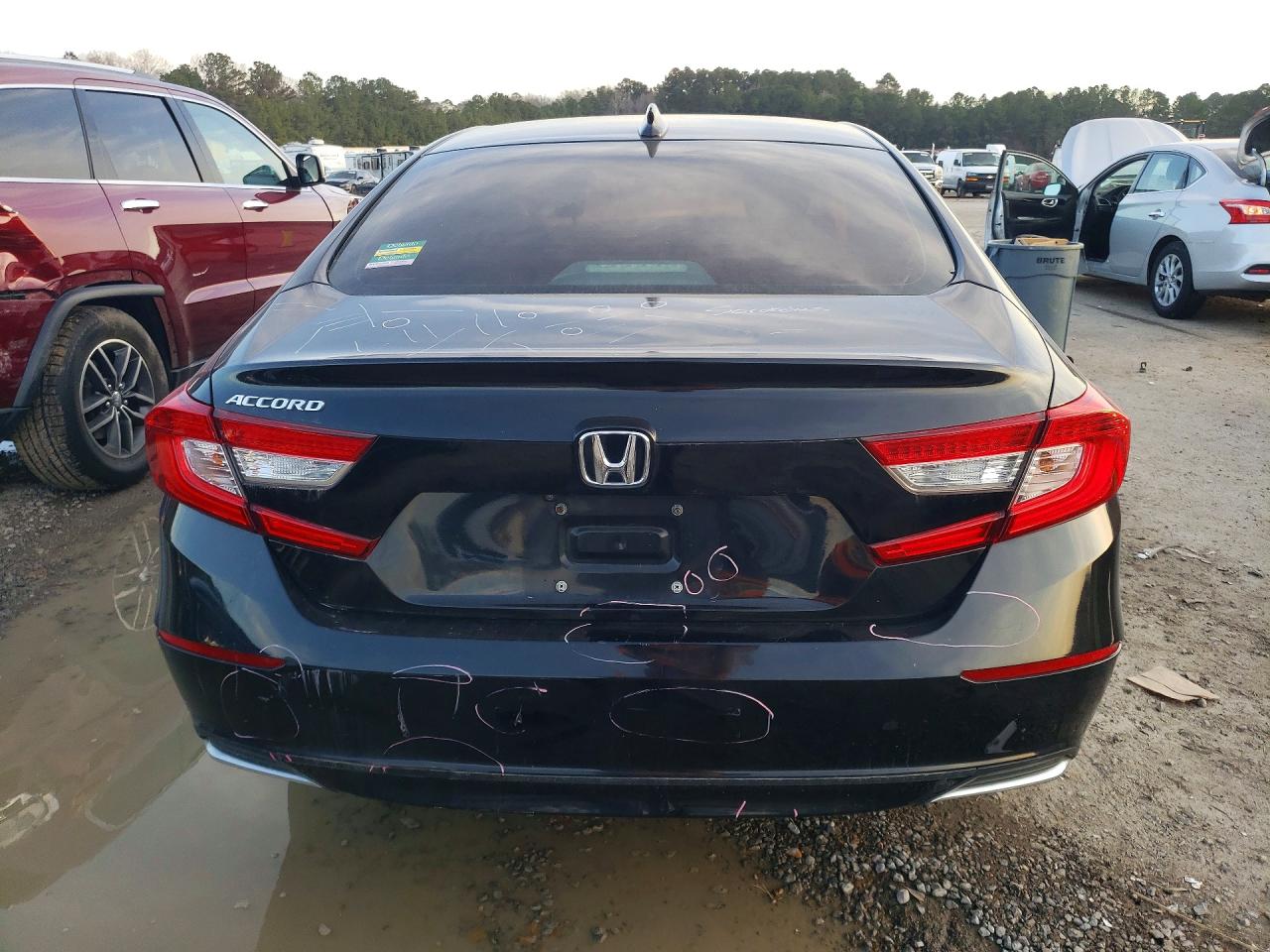 2020 HONDA ACCORD LX photo 6