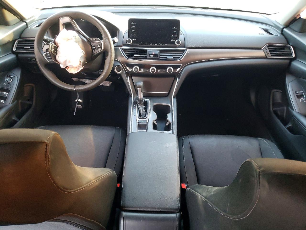 2020 HONDA ACCORD LX photo 8