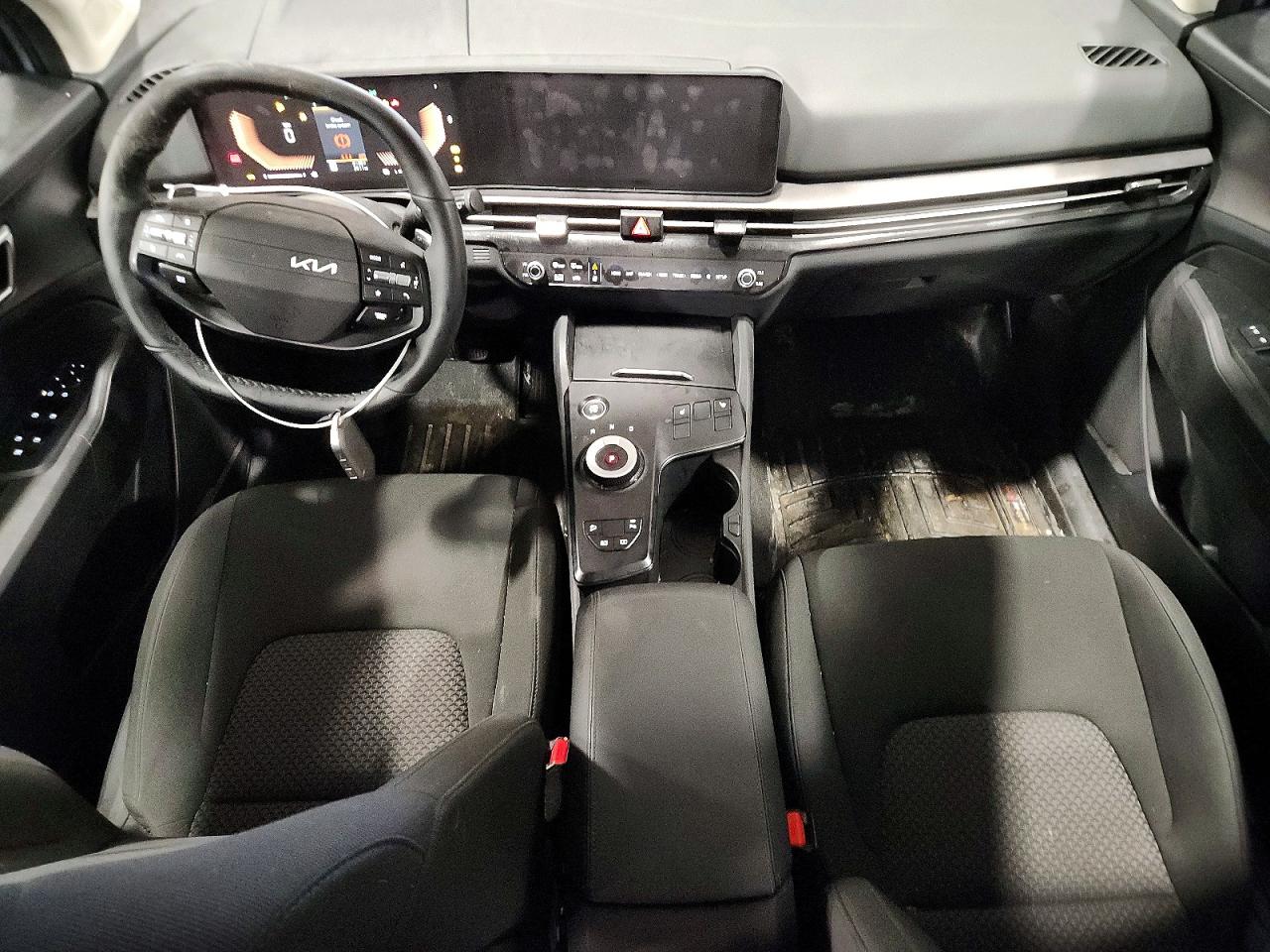 2026 KIA SPORTAGE photo 8