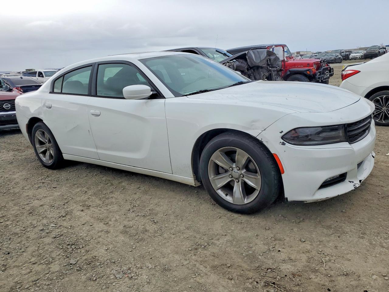 2015 DODGE CHARGER photo 7