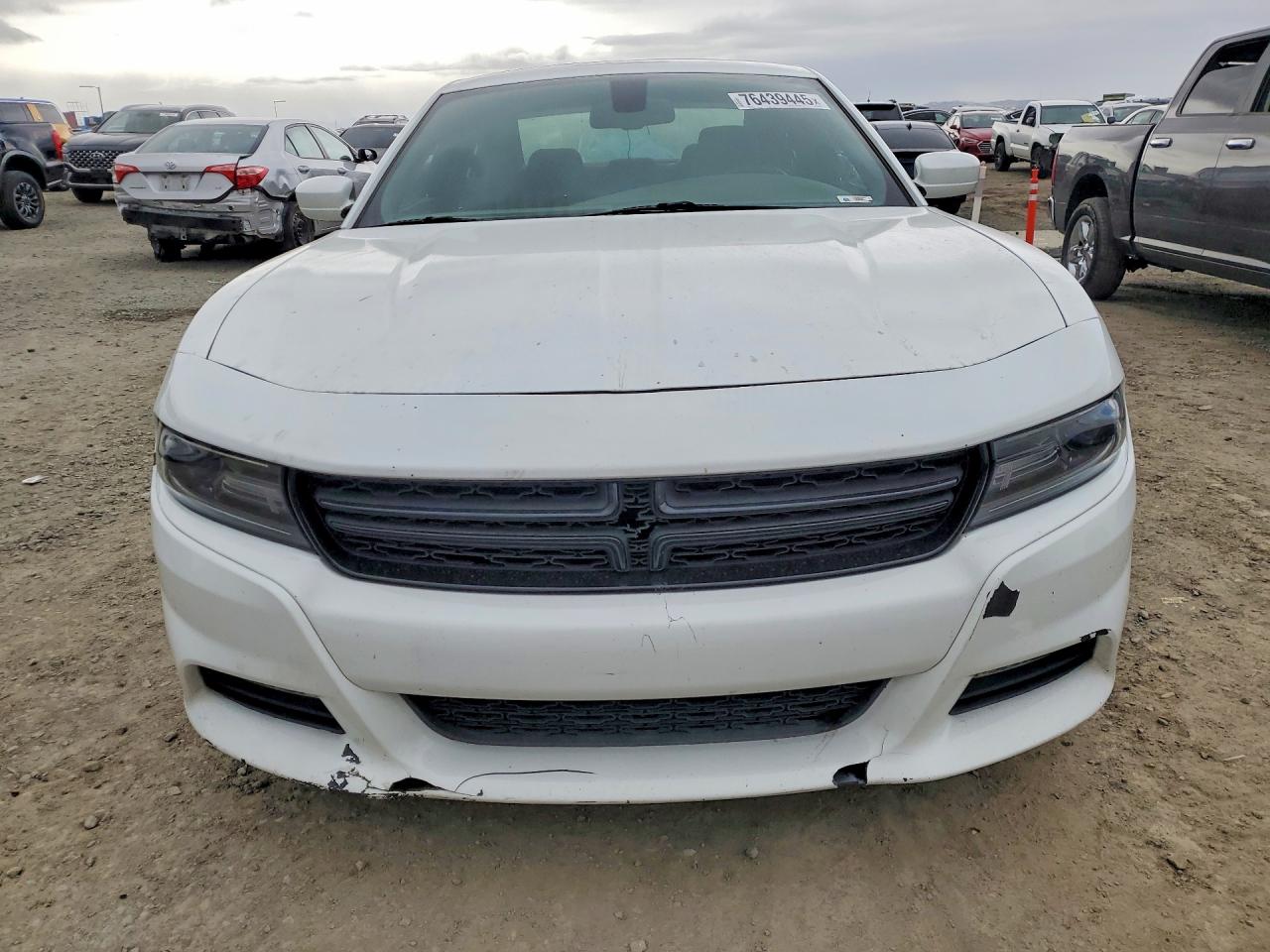 2015 DODGE CHARGER photo 9