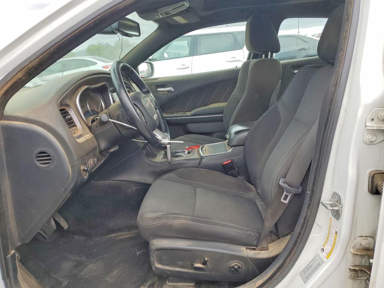 2015 DODGE CHARGER photo 13