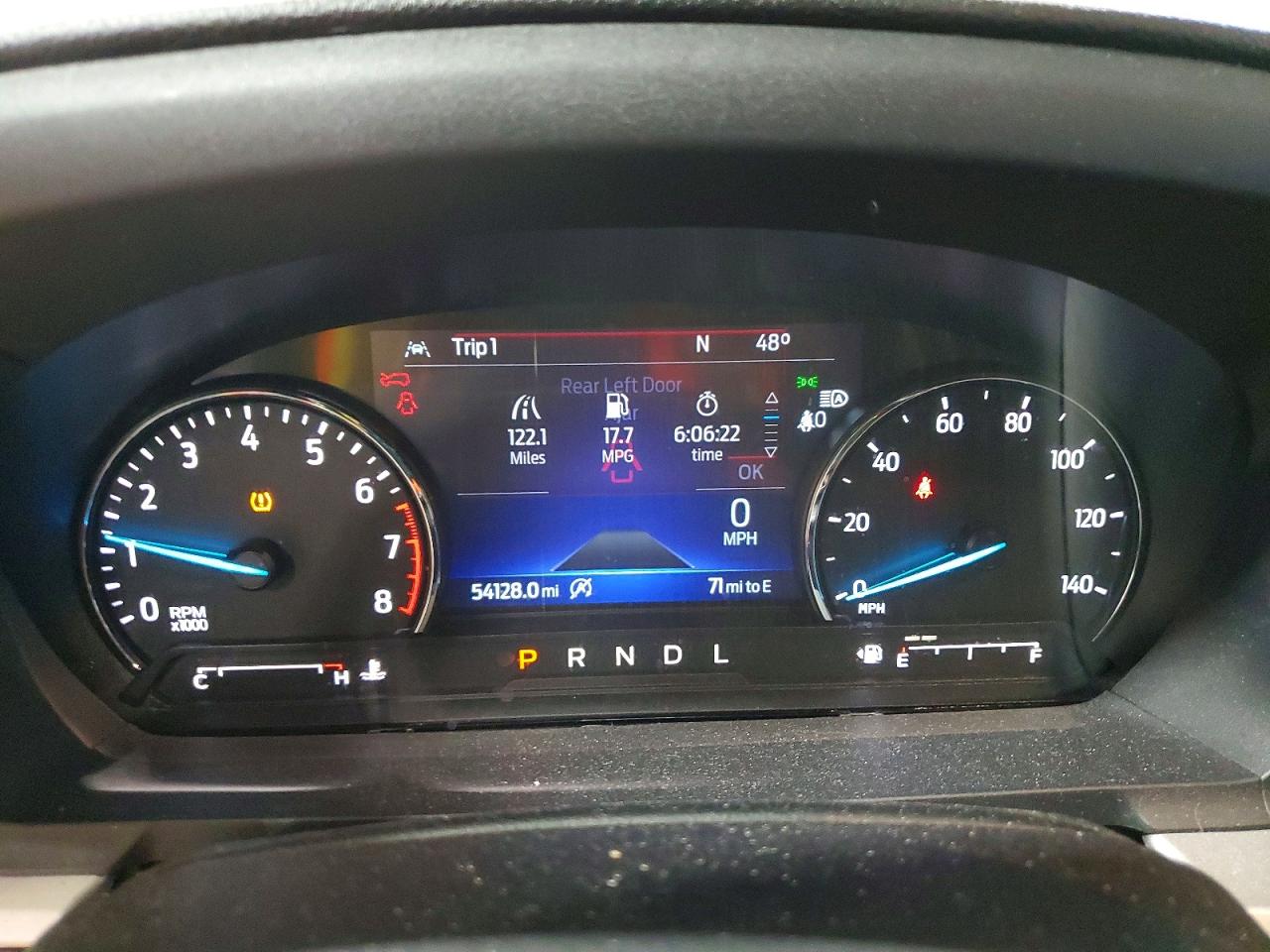 2021 FORD EXPLORER XLT photo 9