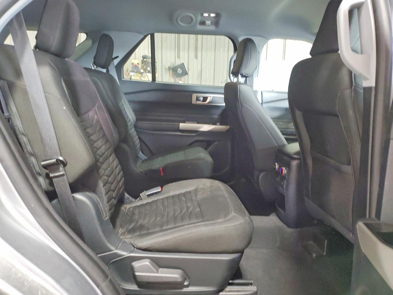 2021 FORD EXPLORER XLT photo 11