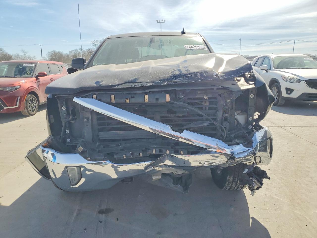 2018 CHEVROLET SILVERADO K1500 LT photo 9