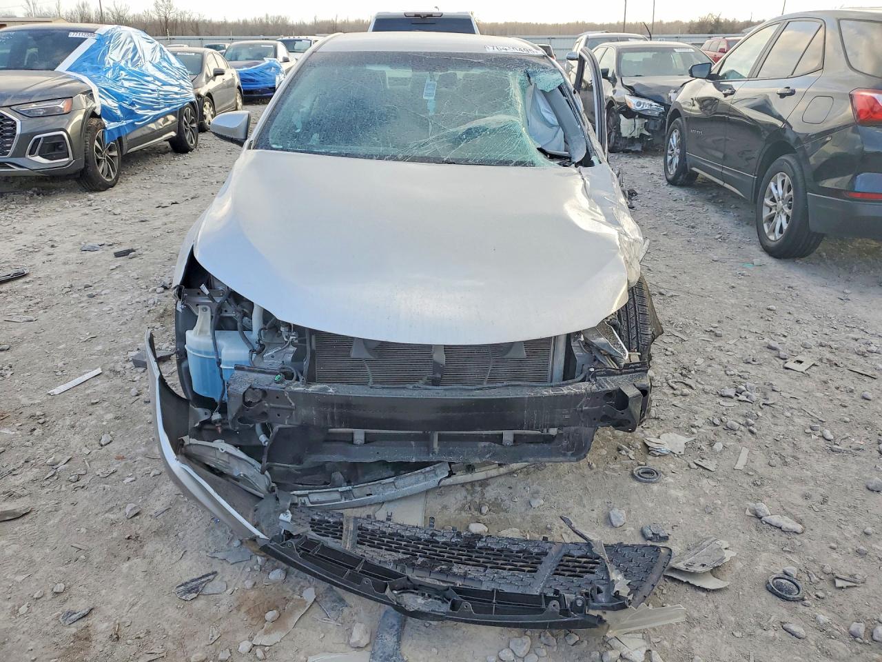 2016 TOYOTA CAMRY photo 9