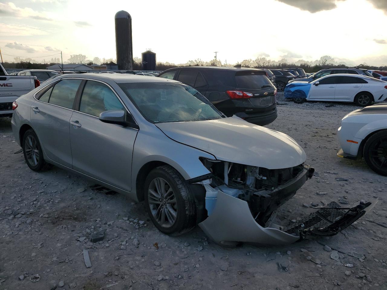 2016 TOYOTA CAMRY photo 7