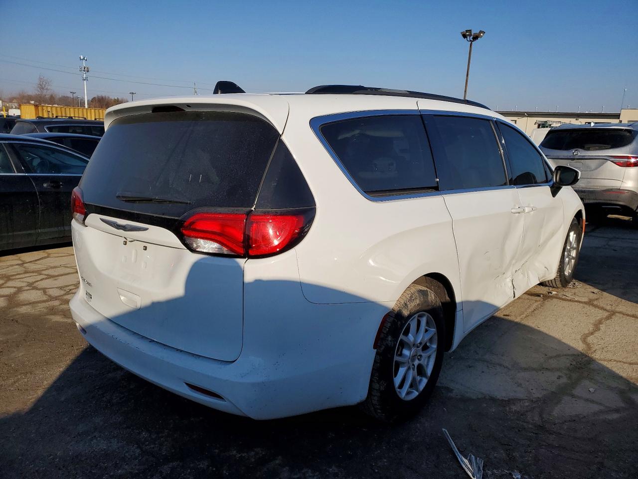 2021 CHRYSLER VOYAGER LXI photo 5