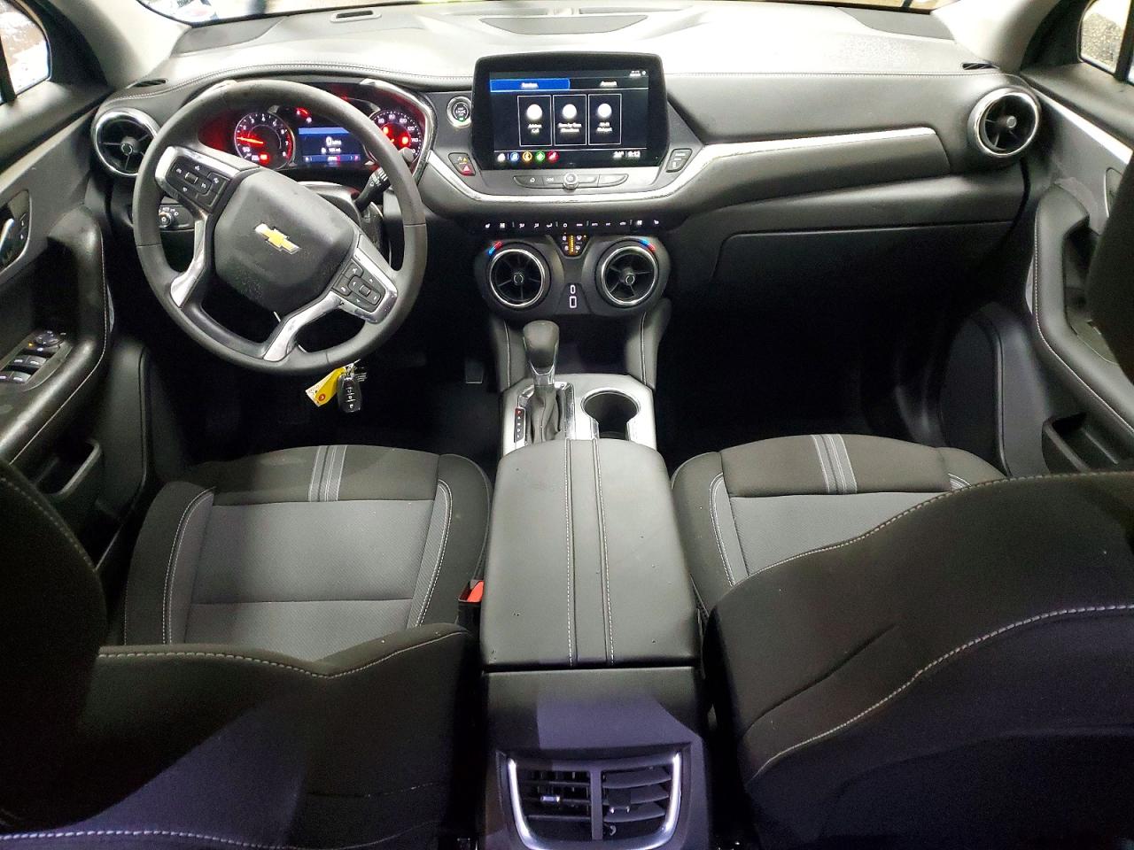 2025 CHEVROLET BLAZER 2LT photo 15