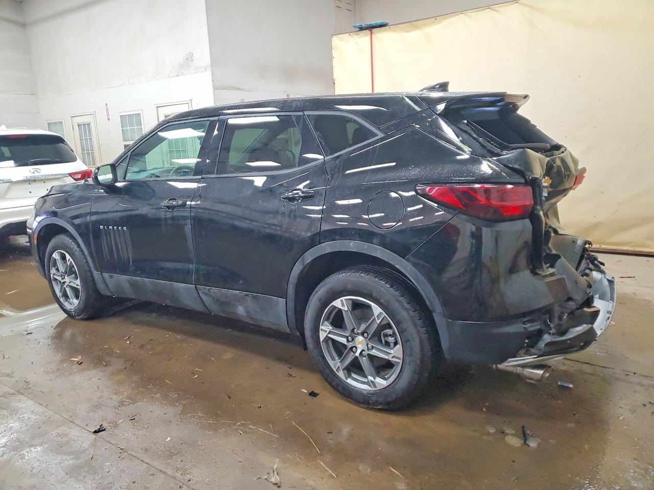 2025 CHEVROLET BLAZER 2LT photo 3