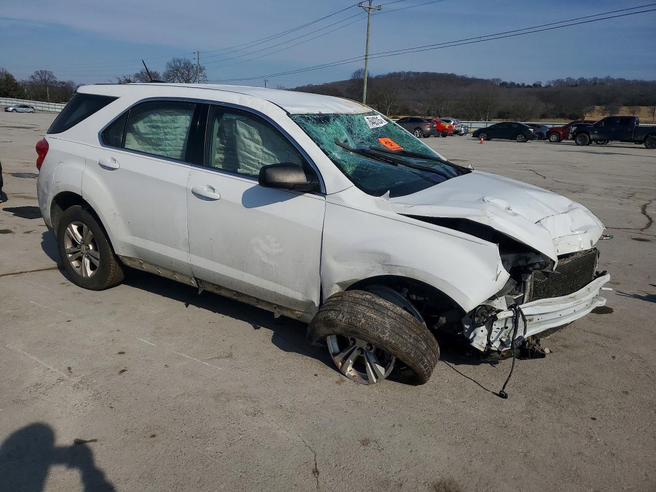 2015 CHEVROLET EQUINOX LS photo 4