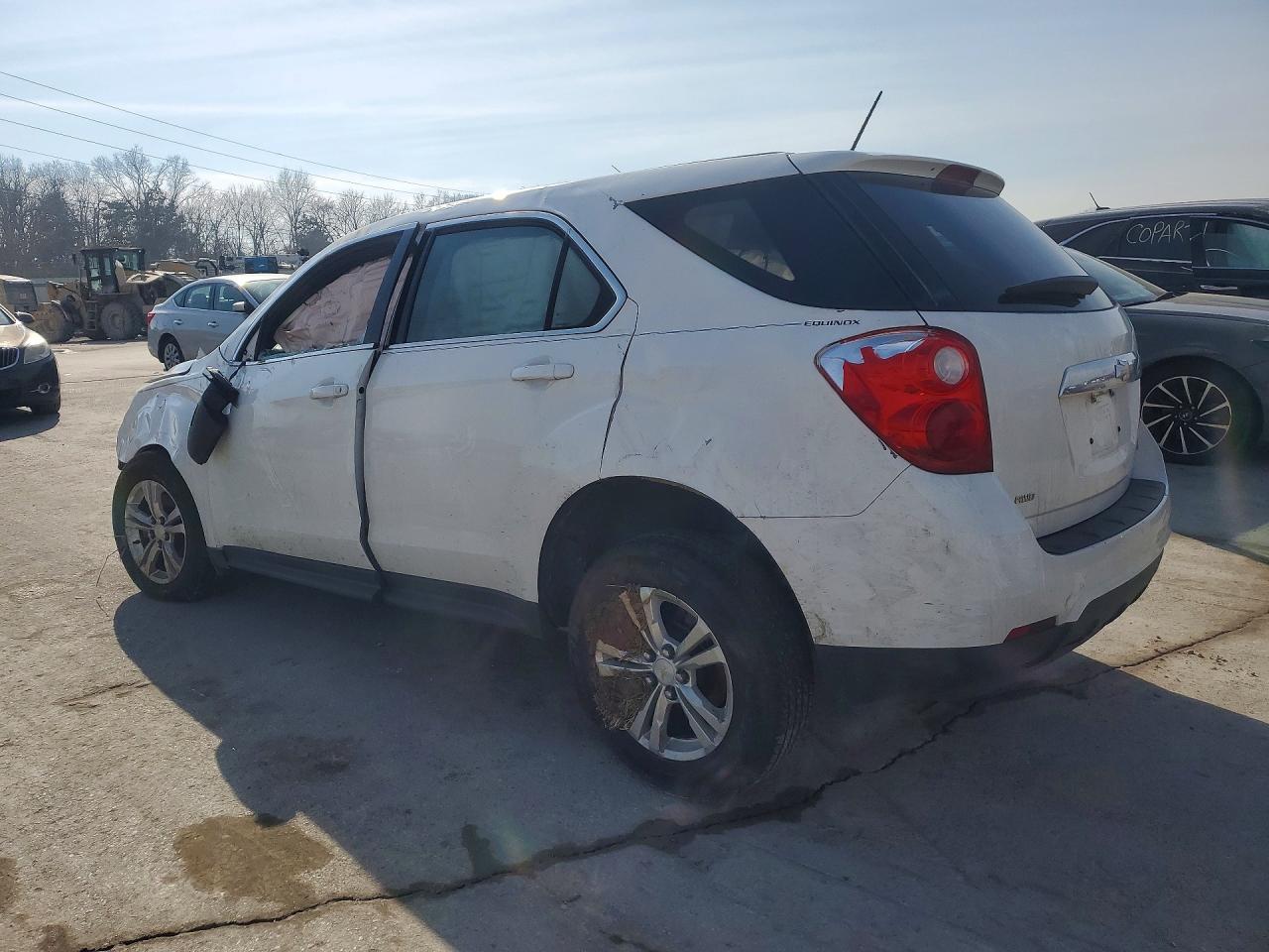 2015 CHEVROLET EQUINOX LS photo 2