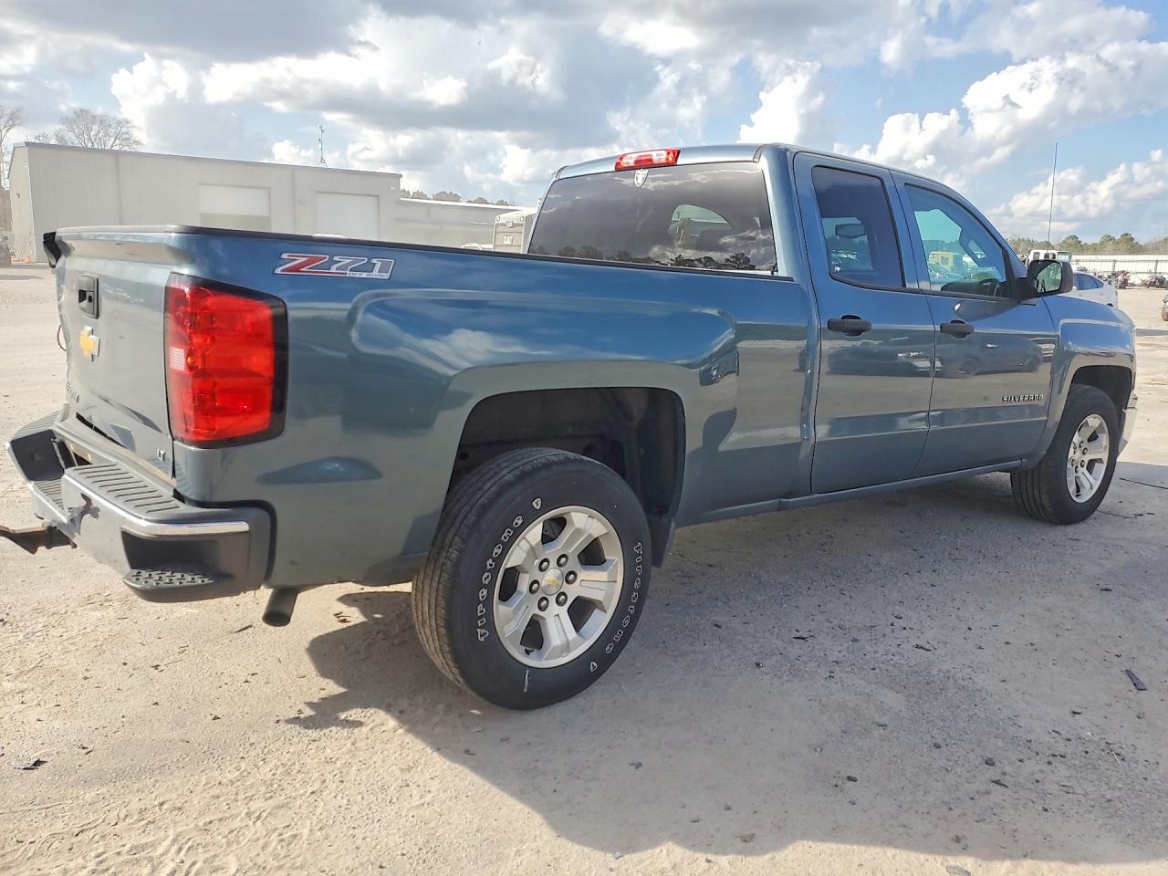 2014 CHEVROLET SILVERADO K1500 LT photo 3