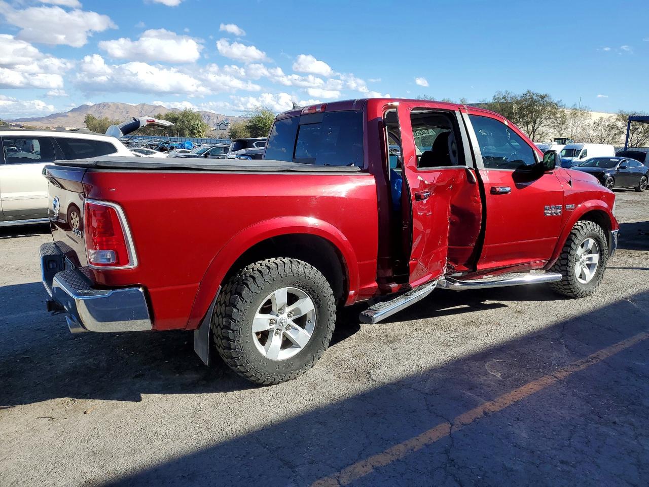 2015 RAM 1500 LARAMIE photo 5