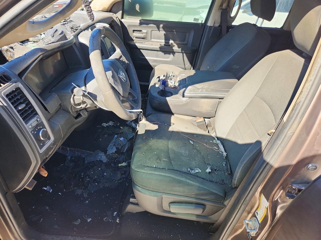 2021 RAM 1500 CLASSIC TRADESMAN photo 19